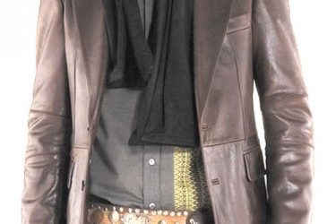 10 Tips on How to Rock a Leather Blazer