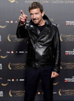 (image for) Antonio Banderas Leather Jacket #2