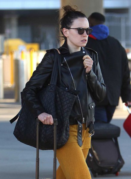 (image for) Daisy Ridley Leather Jacket #2