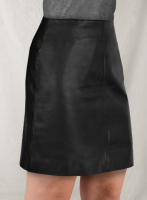 (image for) Jennifer Aniston Leather Skirt