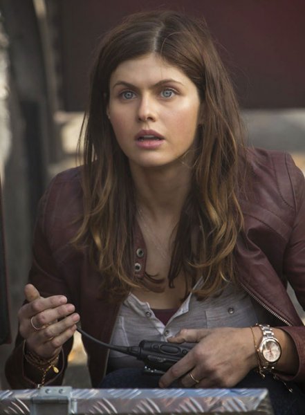 (image for) Alexandra Daddario San Andreas Leather Jacket