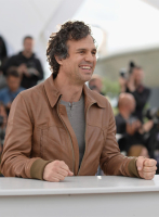 (image for) Mark Ruffalo Leather Jacket